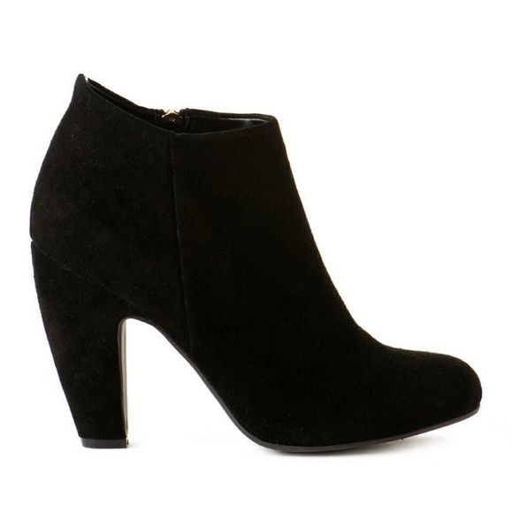 Steve Madden Shoes - Steve Madden PANELOPE Suede Ankle Booties